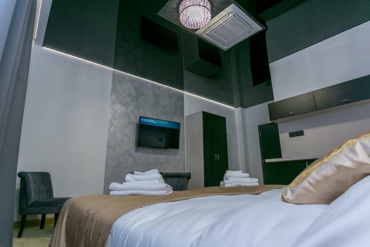Apart Hotel Golden Apartments Kösice Dış mekan fotoğraf