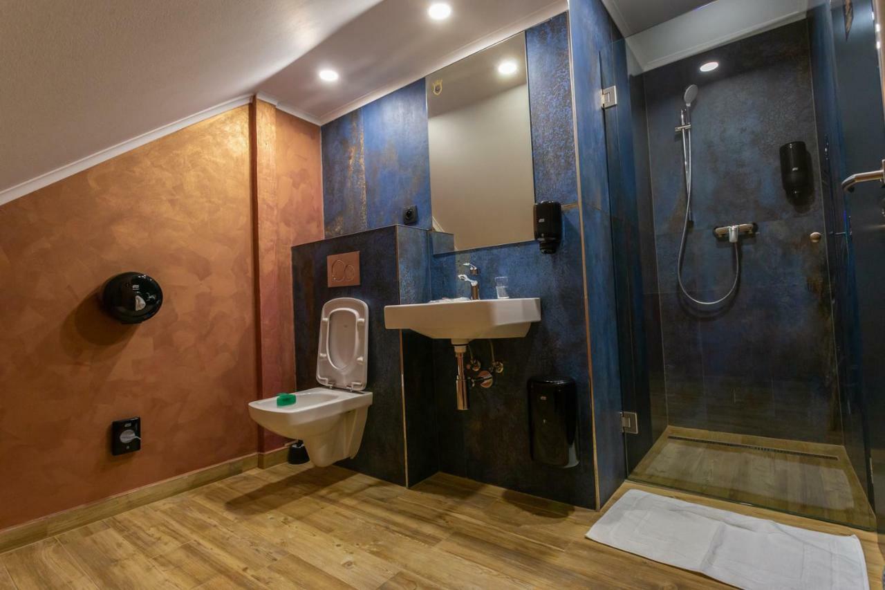 Apart Hotel Golden Apartments Kösice Dış mekan fotoğraf