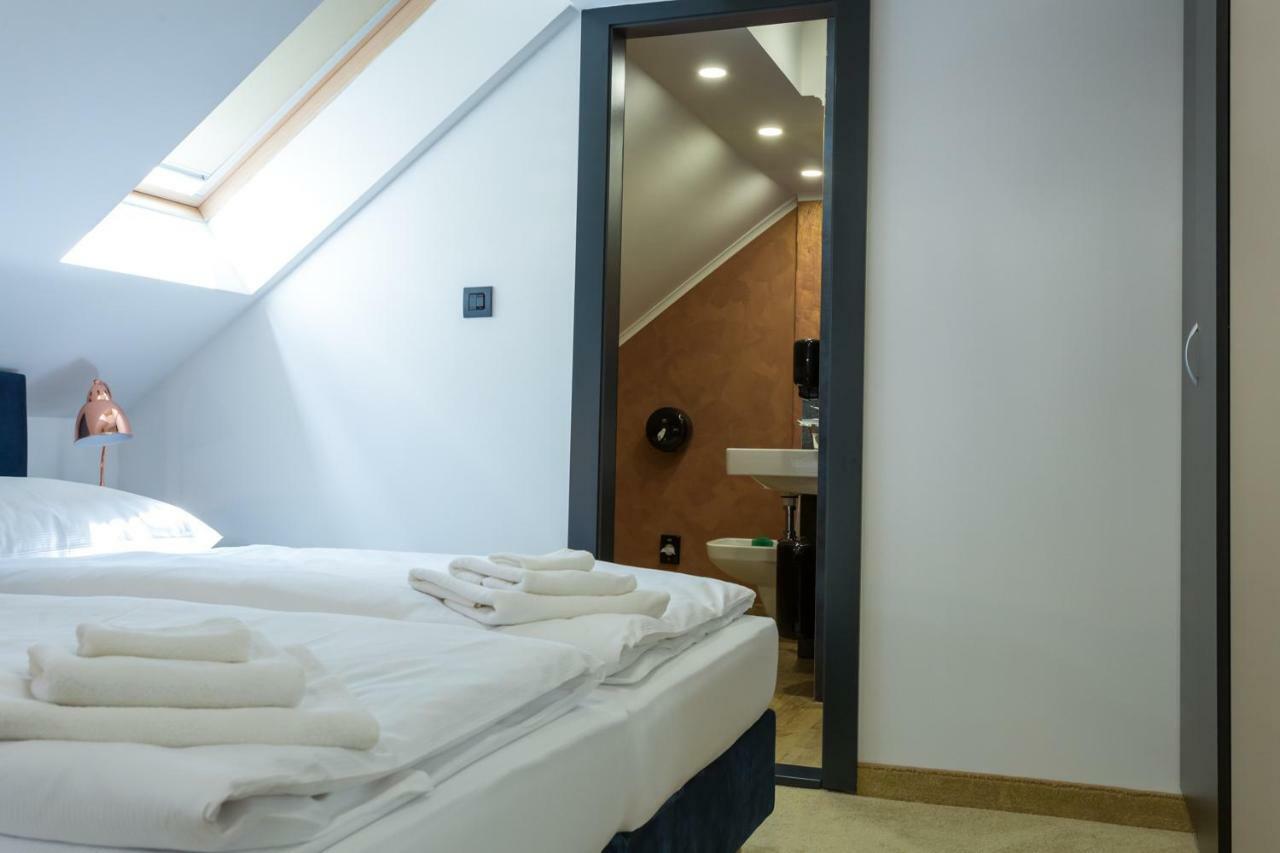 Apart Hotel Golden Apartments Kösice Dış mekan fotoğraf