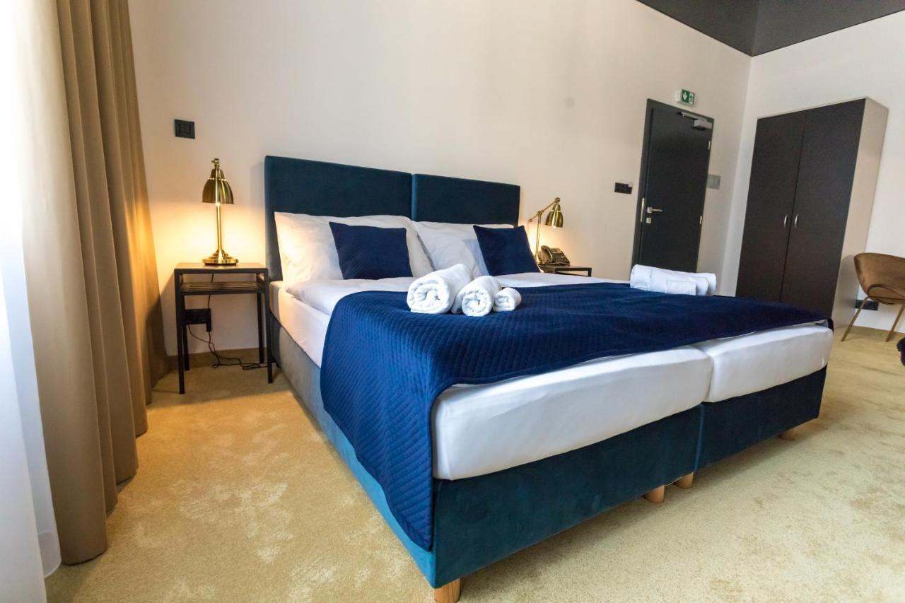 Apart Hotel Golden Apartments Kösice Dış mekan fotoğraf