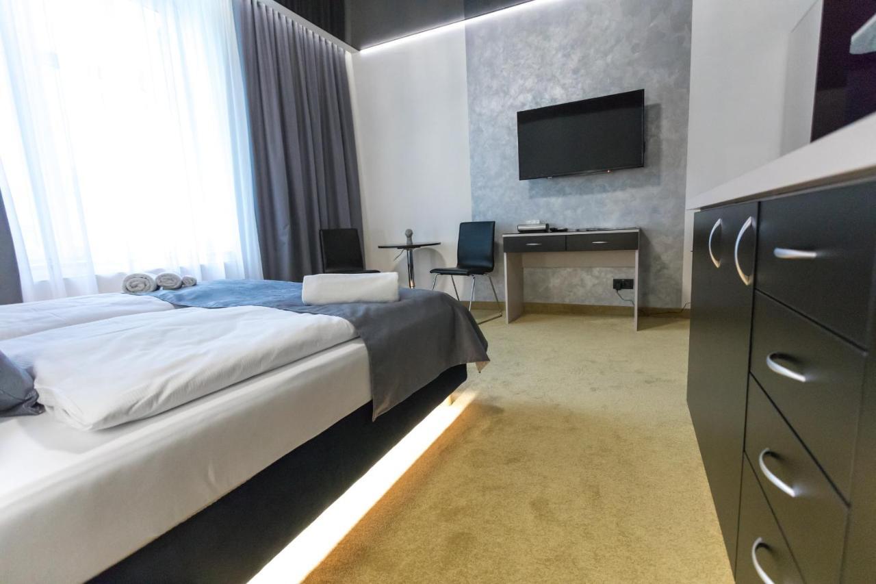 Apart Hotel Golden Apartments Kösice Dış mekan fotoğraf