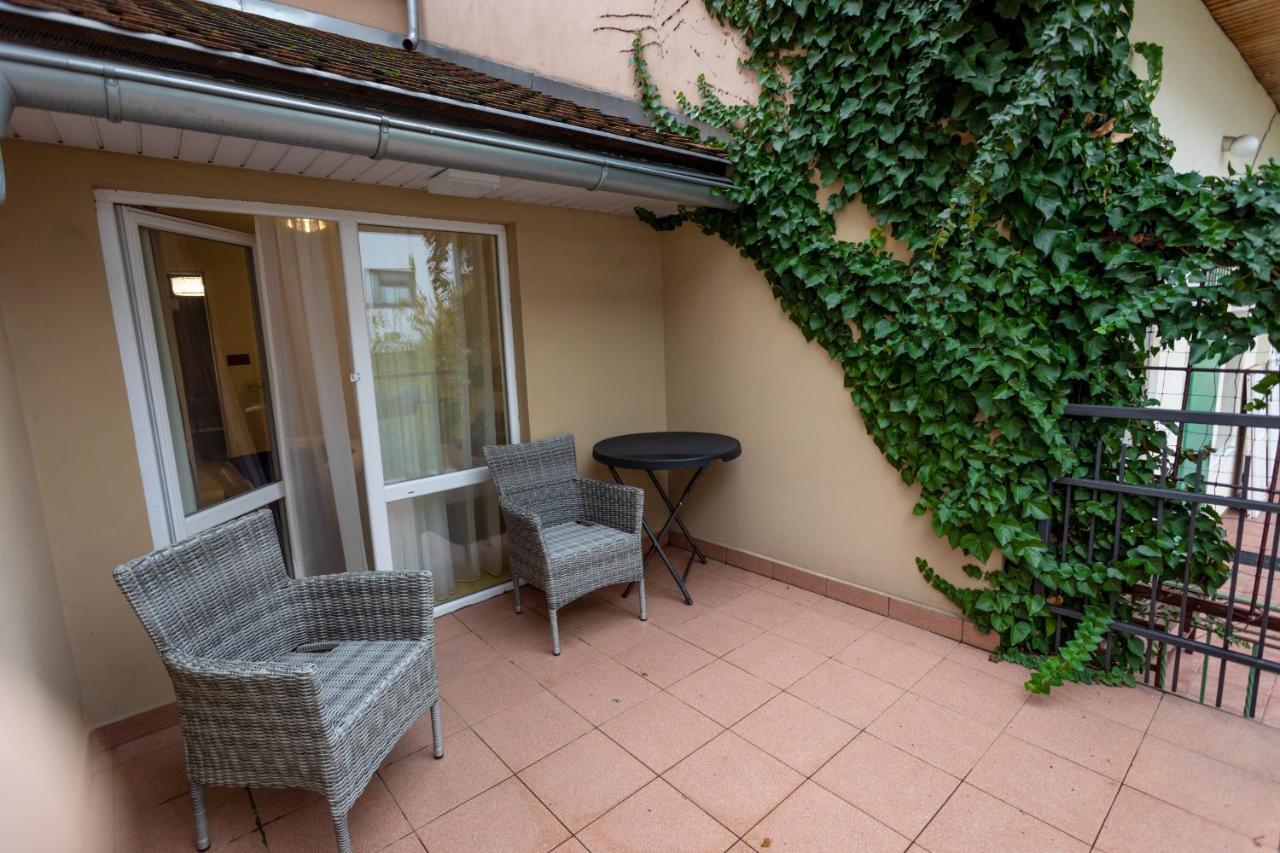 Apart Hotel Golden Apartments Kösice Dış mekan fotoğraf