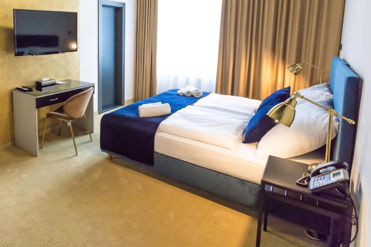 Apart Hotel Golden Apartments Kösice Dış mekan fotoğraf