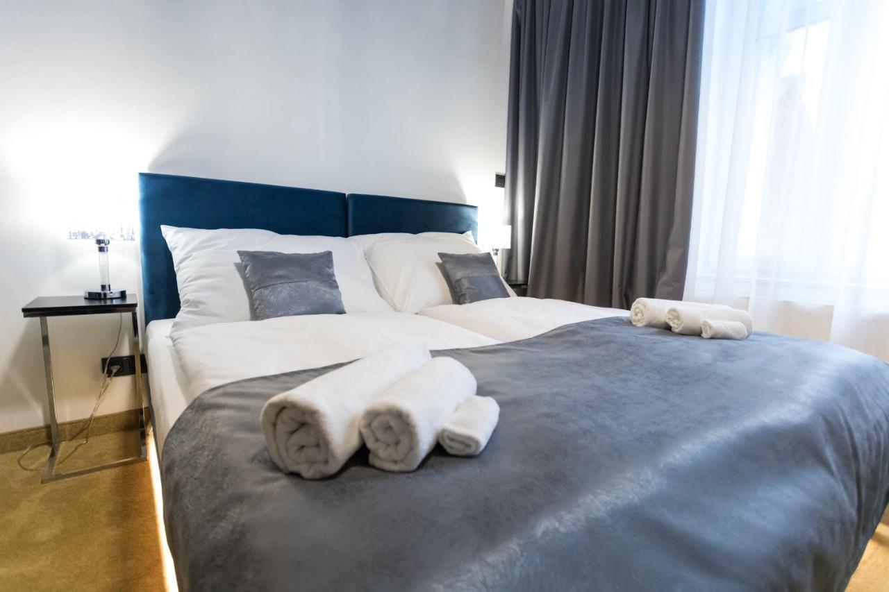 Apart Hotel Golden Apartments Kösice Dış mekan fotoğraf